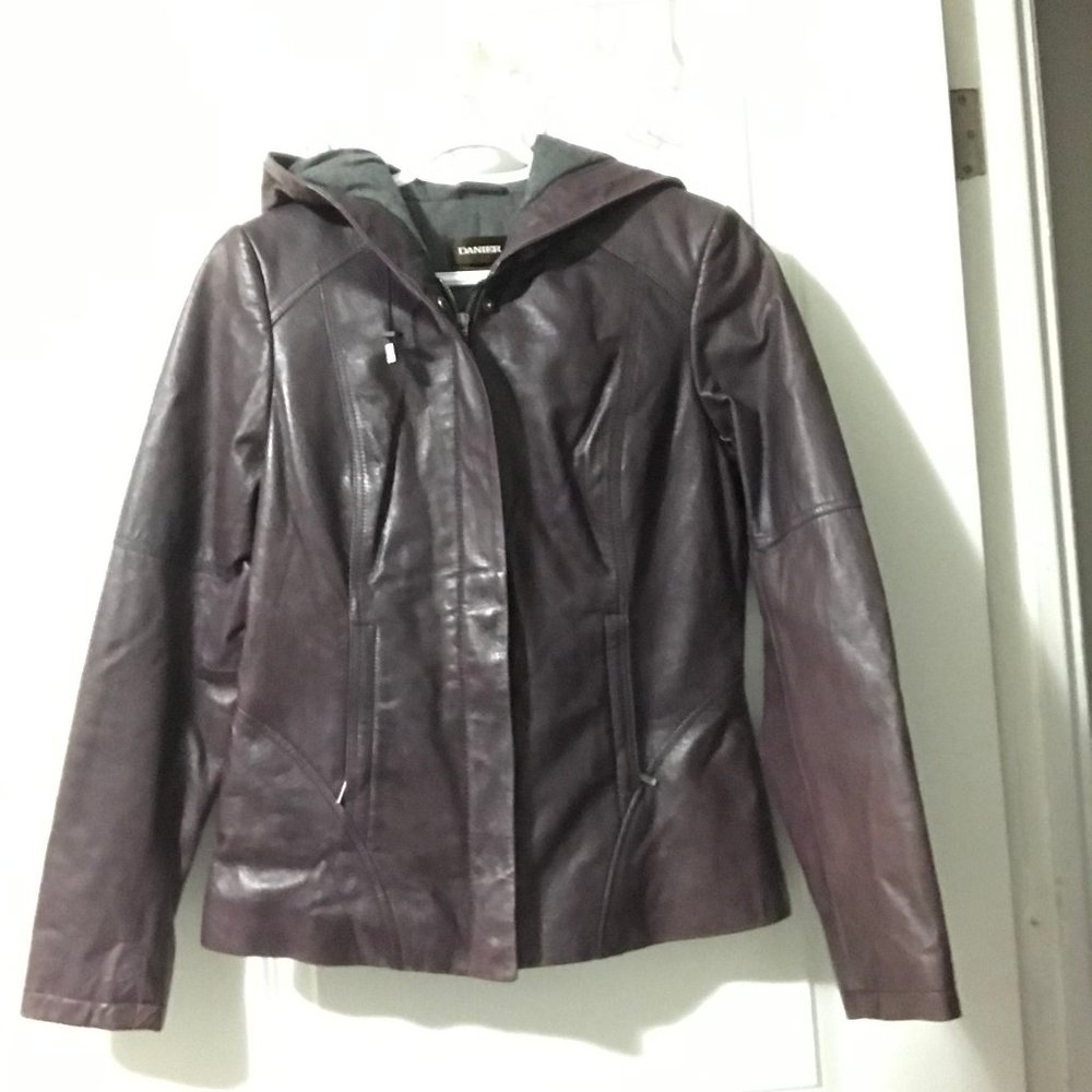 BRAND NEW $400 Danier Leather Jacket